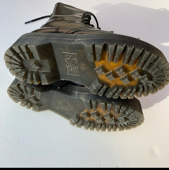 💥SOLD!💥 Dr. Martens Jadon Hi Boots New in Box - Picture 4 of 5